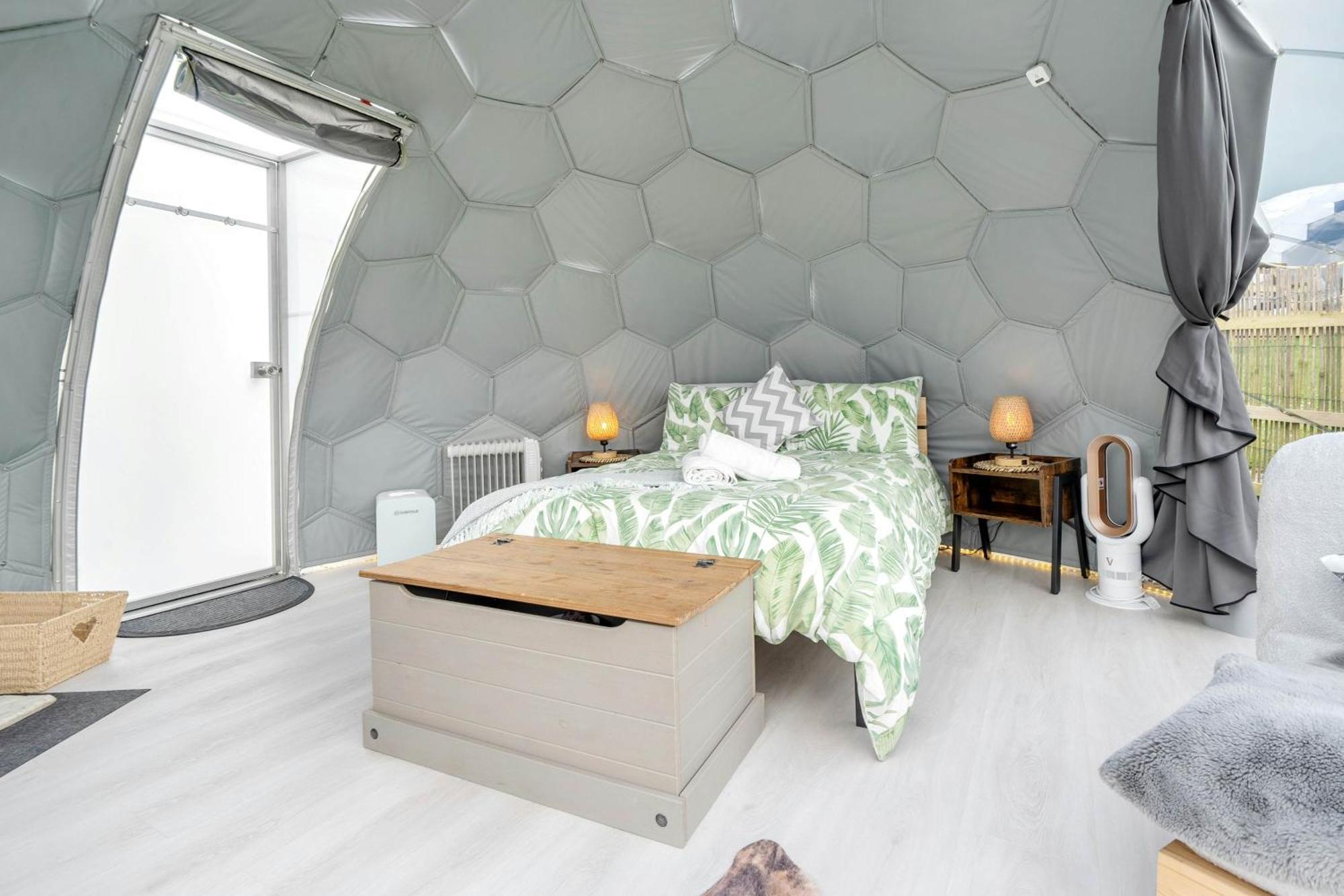 Deerstone Glamping-Boulsworth Hill Dome Hot Tub Hotel Earby ภายนอก รูปภาพ